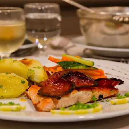 The Originals City, Astoria Vatican, 3* Lourdes