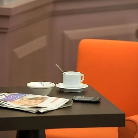 The Originals City, Astoria Vatican, Otel 3*