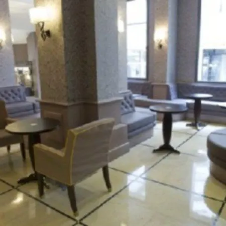 The Originals City, Astoria Vatican, 3* לורדה
