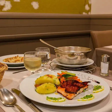 The Originals City, Astoria Vatican, 3* Lourdes