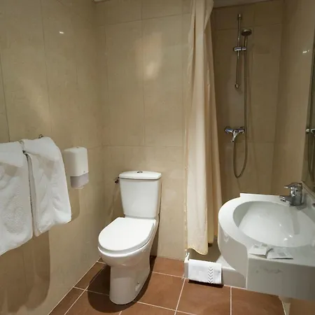 Отель The Originals City, Astoria Vatican, Лурд