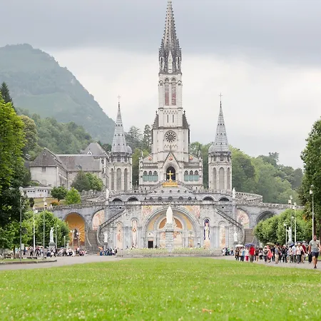 Отель The Originals City, Astoria Vatican, Лурд