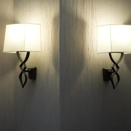 The Originals City, Astoria Vatican, 3* Лурд